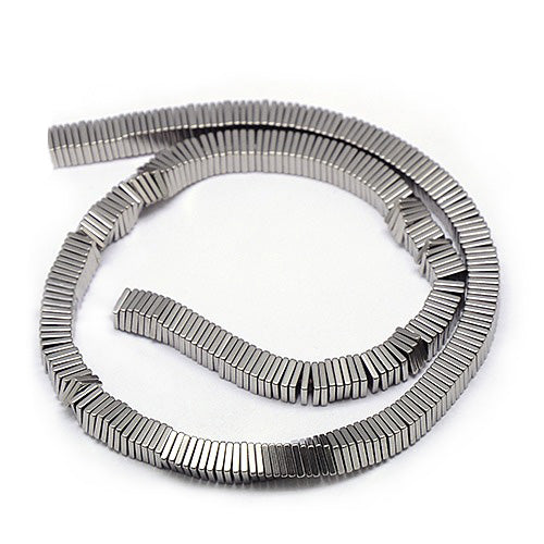 Dark Stainless Steel Silver Plated Non-magnetic Hematite Heishi Beads, Thin Slice Flat Square Beads.

Size: about 4mm wide, 4mm long, 1mm thick, hole: 1mm; about 385pcs/strand, 15 inch.