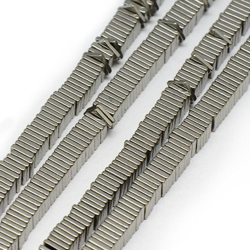 Dark Stainless Steel Silver Plated Non-magnetic Hematite Heishi Beads, Thin Slice Flat Square Beads.

Size: about 4mm wide, 4mm long, 1mm thick, hole: 1mm; about 385pcs/strand, 15 inch.