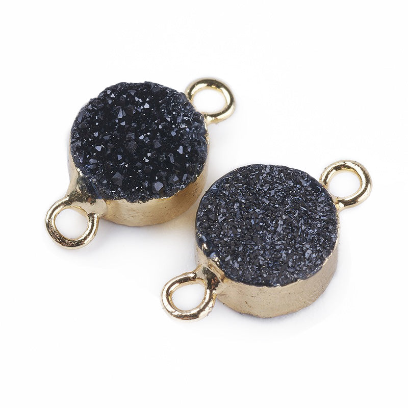 Druzy Agate Link Connectors, Hematite Plated, Round, Flat Shape. Black Color Connector for DIY Jewelry Making.   Size: 14.5mm Length, 8mm Width, 4-5mm Thick, Hole: 1.5mm, Quantity: 1pcs/bag.  Material: Genuine Natural Druzy Agate, Hematite Plated with Light Gold Brass Findings.  Wide Application: These Connectors are Suitable for Necklaces, Earrings, Bracelets, and other Creative Projects. Create a Decorative Effect between Bracelet or Necklace Beads. Make your Handmade Jewelry Stand Out.
