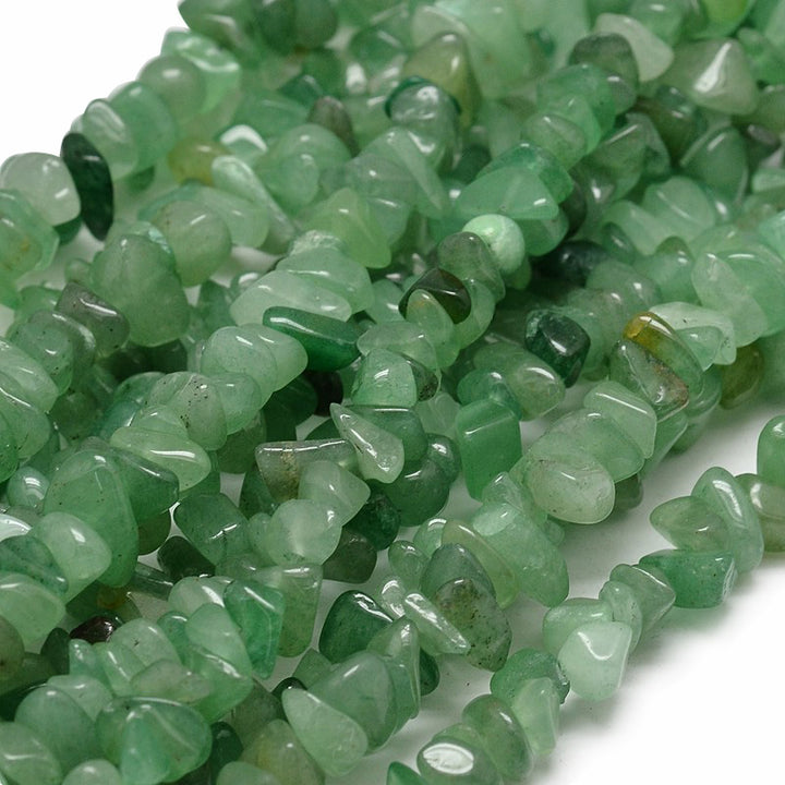 Green Aventurine Chip Beads, Green color Semi-Precious Stone Chips.  Size: approx. 5~8mm wide, 5~8mm long, hole: 1mm; approx. 32 inches long.  Material: Natural Green Aventurine Chip Beads. Green Colored Chip Beads. Polished, Shinny Finish.